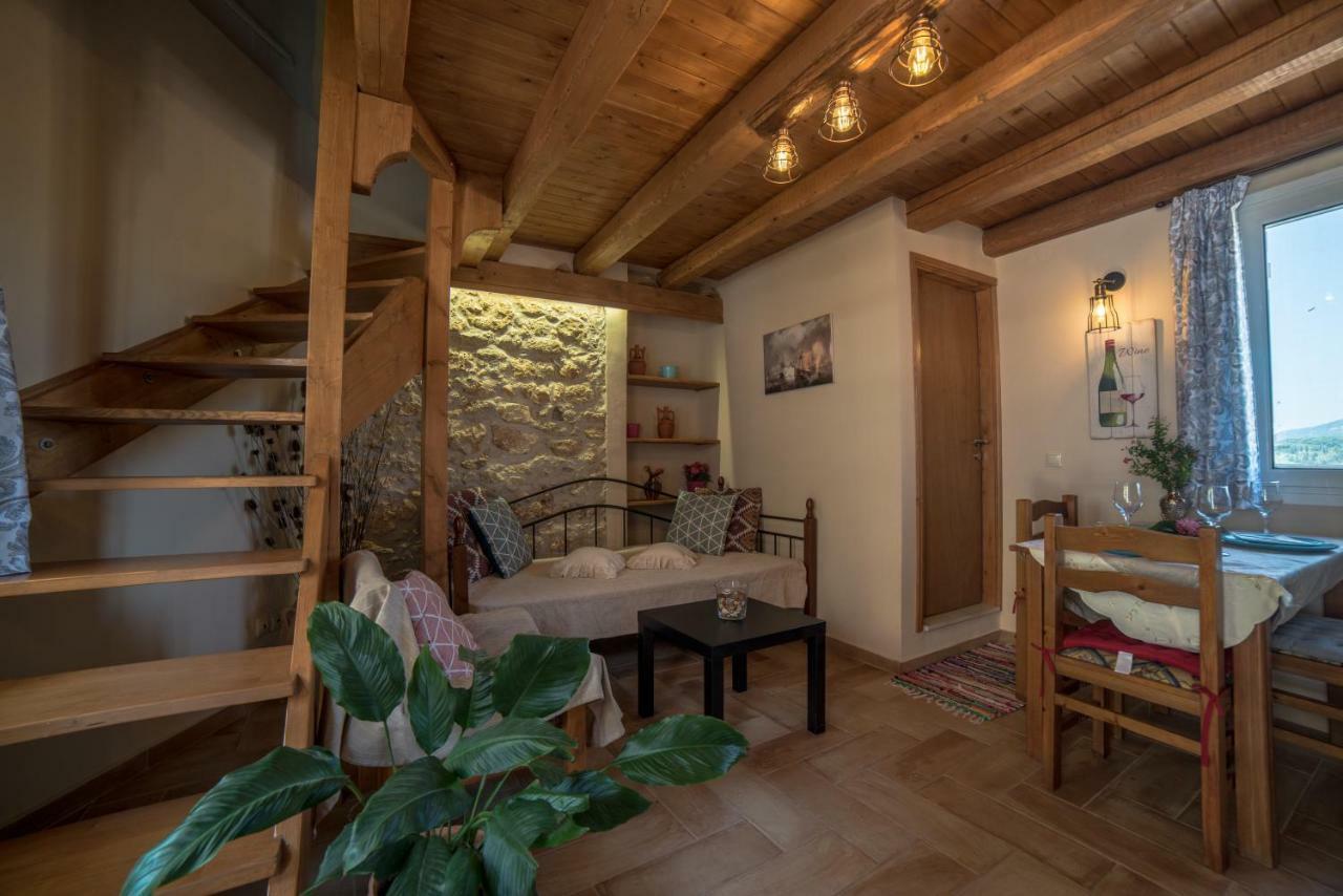 Menecrates Rustic Retreat Apartment Ágios Matthaíos Exterior foto